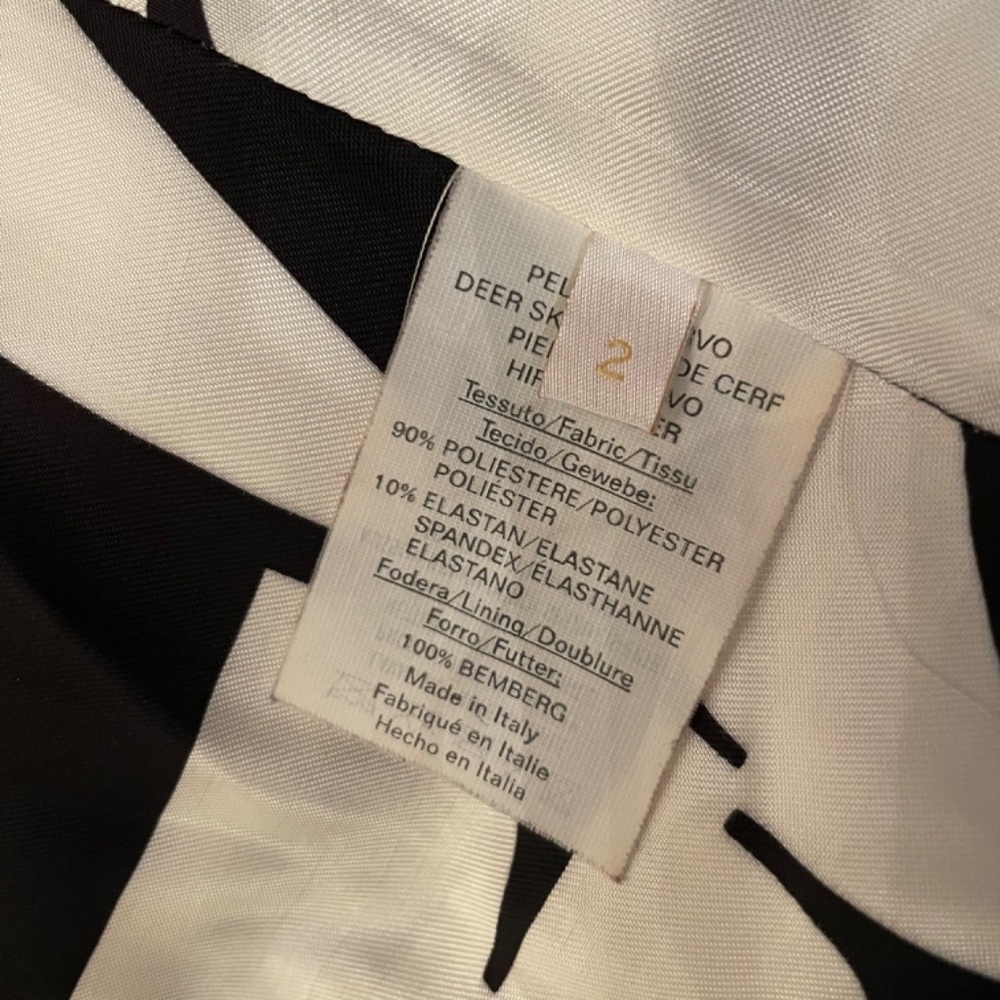 Valentino insulated jacket with fur collar - Size 2 - Picture 12 of 14